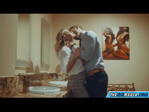 ❤️ Když vás na veřejných záchodcích svádí prsatá blondýna. ❤❌ Porno video u nás cs.quizfarmature.ru ❤